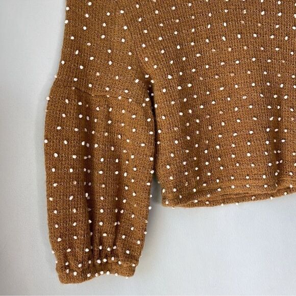 BCBGeneration Cropped Sweater Brown White Puffs - Picture 3 of 9